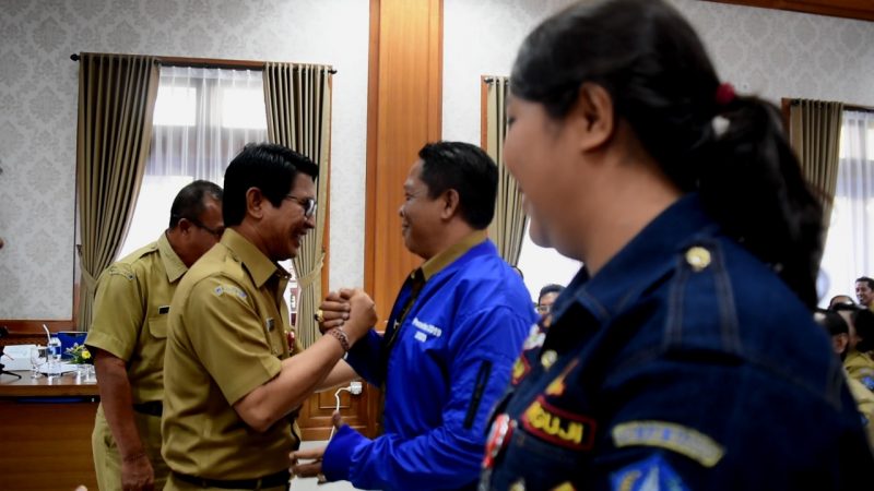 Sekda Badung I Wayan Adi Arnawa membuka Focus Group Discussion di Gedung Kominfo Kabupaten Badung Selasa (23/4)