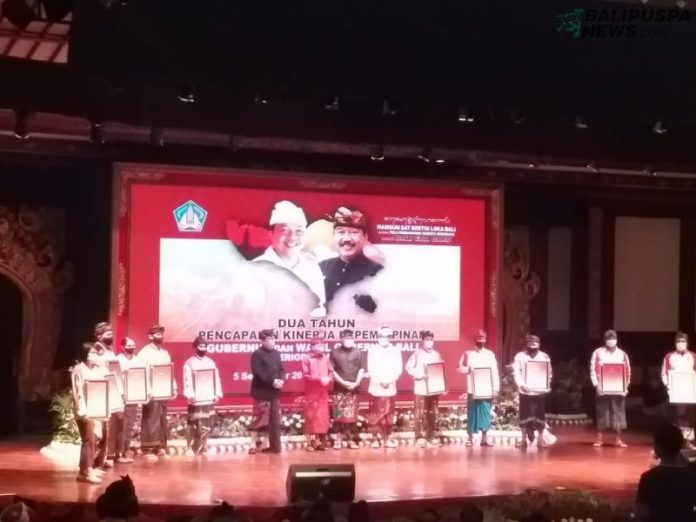 Atlet dan pelatih asal Bali mendapatkan insentif dari gubernur Wayan Koster setelah mengharumkan Indonesia di Sea Game Manila 2019