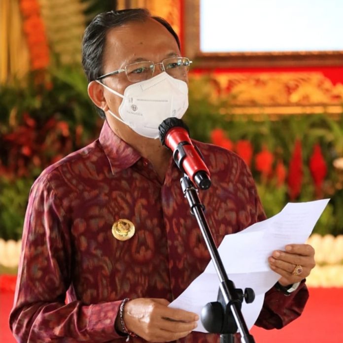Gubernur Bali Wayan Koster