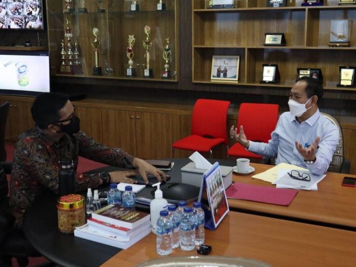 Wabup Suiasa saat melaksanakan rapat koordinasi dengan Dirjen Bina Keuangan Daerah Kemendagri, Mochamad Ardian Noervianto di Jakarta, Selasa (30/3/2021)