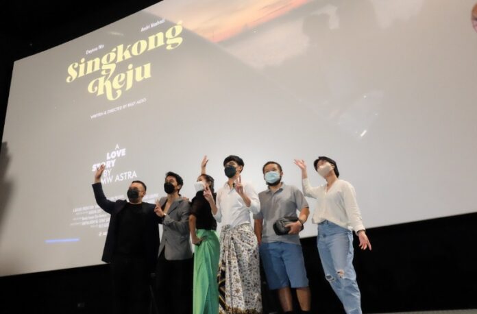BMW Astra merilis karya serial pertama dengan judul Singkong Keju bertepatan dengan hari Valentine yang digelar secara hybrid di bioskop Flix Mall of Indonesia Kelapa Gading dan secara daring, Senin (14/2/2022).