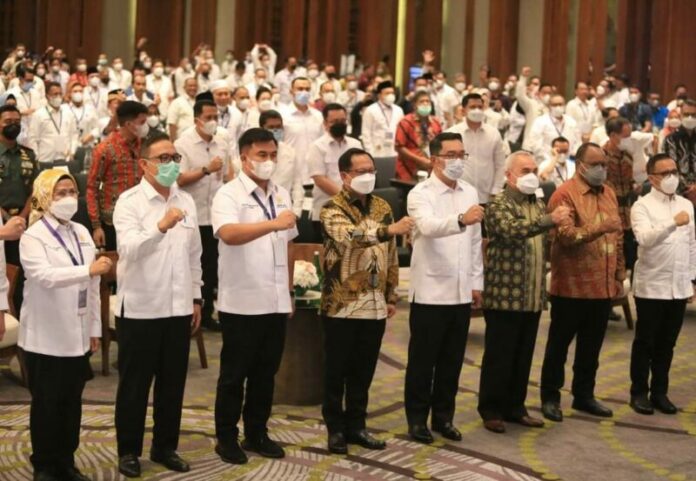 Rapat Kerja Nasional XIV Asosiasi Pemerintah Kabupaten Seluruh Indonesia (APKASI) tahun 2022 dan dirangkaikan dengan Kegiatan HUT APKASI ke-22 yang berlangsung di Hotel Pullman Vimala Ciawi, Kabupaten Bogor, Jawa Barat, Sabtu (18/6/2022)