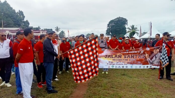 Wabup Wayan Diar lepas jalan santai meriahkan HUT RI ke-77 di Kecamatan Susut, Bangli