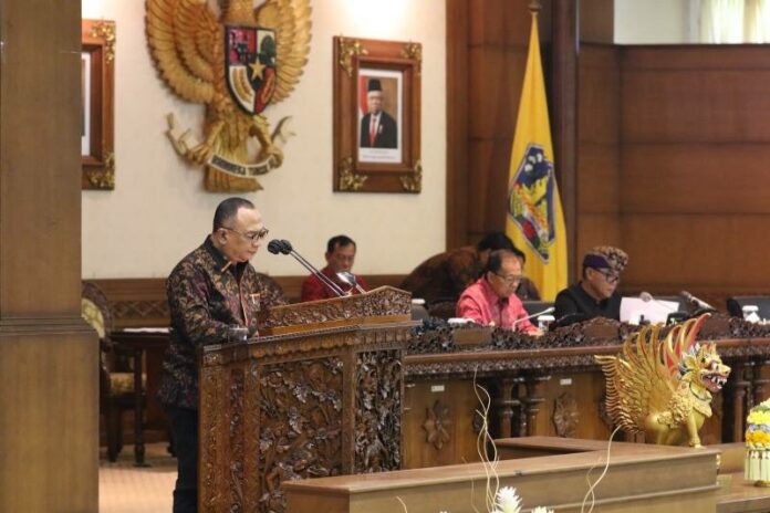 Suasana Rapat Paripurna di Kantor DPRD Provinsi Bali