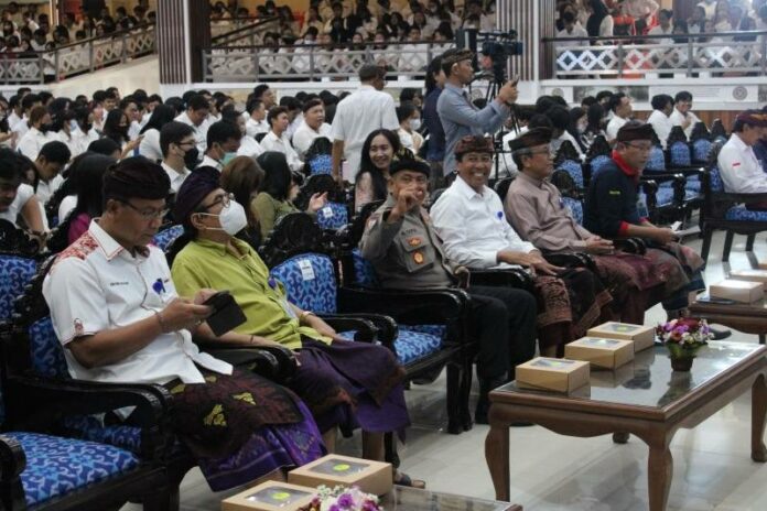 Pembekalan Mahasiswa, KKN Unud Diharapkan Beri Dampak bagi Warga