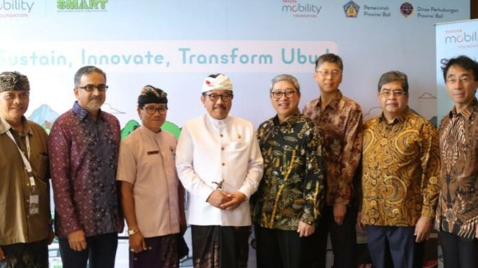 Wakil Gubernur Bali Tjokorda Oka Artha Ardana Sukawati menghadiri acara “Launching Proyek Sustainable Mobility Advancing Real Transformation (SMART Project)” bertempat di Hotel Sens, Ubud, Gianyar