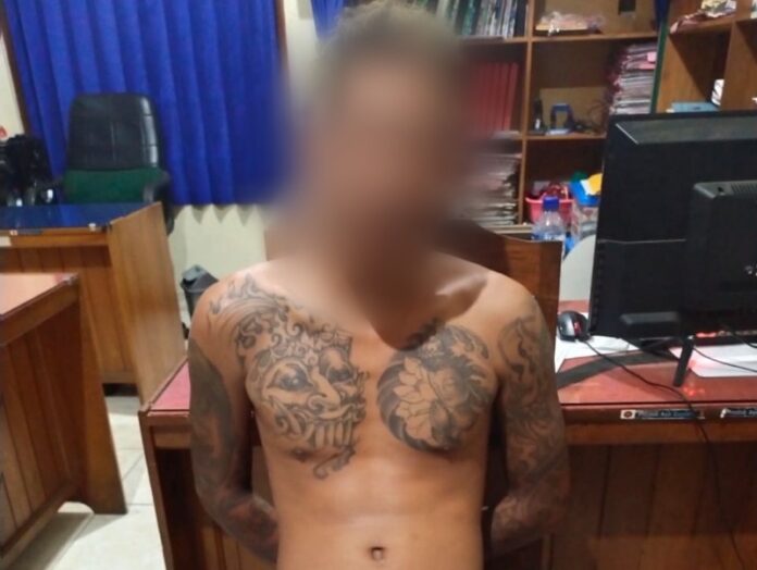 Penjaga rumah walet nekat melakukan pencurian sarang walet untuk keperluan membeli minuman beralkohol