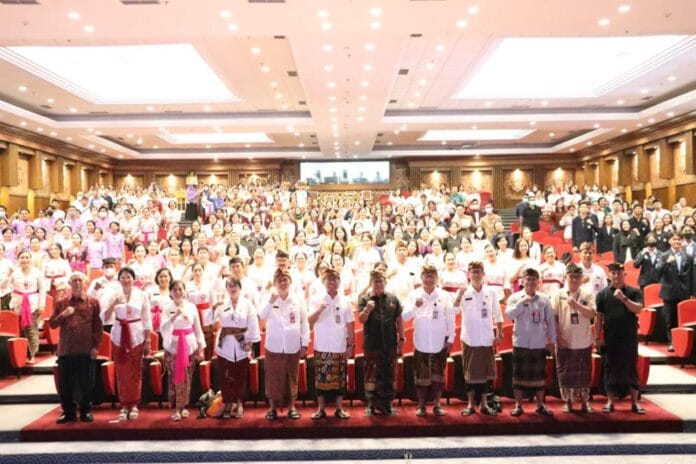 Pelaksanaan seminar ilmiah rangkaian HUT ke-103 RSUD. Wangaya bertempat di Gedung Dharma Negara Alaya, Denpasar