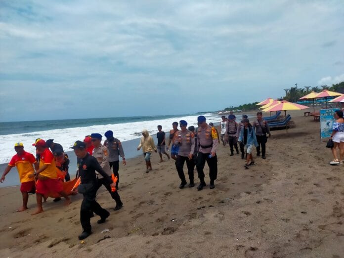 Proses evakuasi jenazah korban