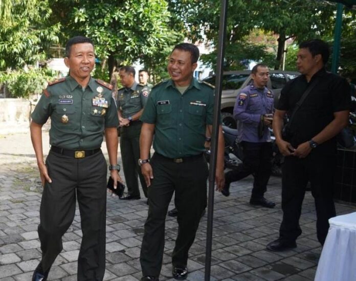 Danrem 163/Wira Satya Brigjen TNI, Ida Bagus Ketut Surya Wedana saat bertemu dengan awak media dalam kegiatan 