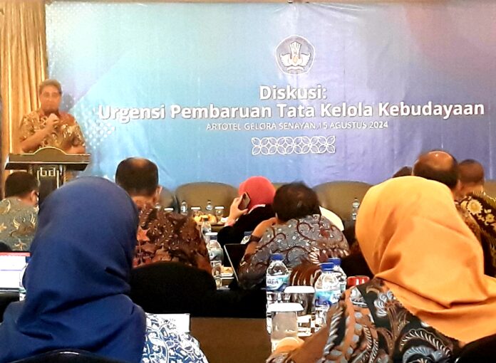 Direktur Jenderal Kebudayaan Kemendikbudristek, Hilmar Farid pada kegiatan diskusi 