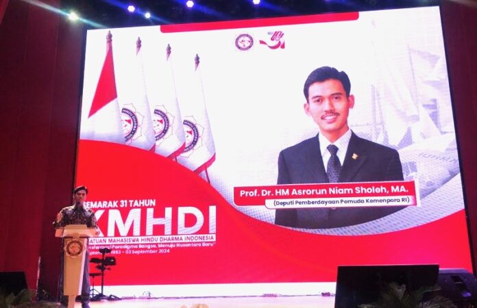 Deputi I Kementerian Pemuda dan Olahraga (Kemenpora) Prof. Asrorun Ni'am Soleh pada Peringatan Hari Ulang Tahun (HUT) KMHDI ke-31, di Perpustakaan Nasional (Perpusnas) Jakarta, Selasa (3/9/2024). (Foto: KMHDI)