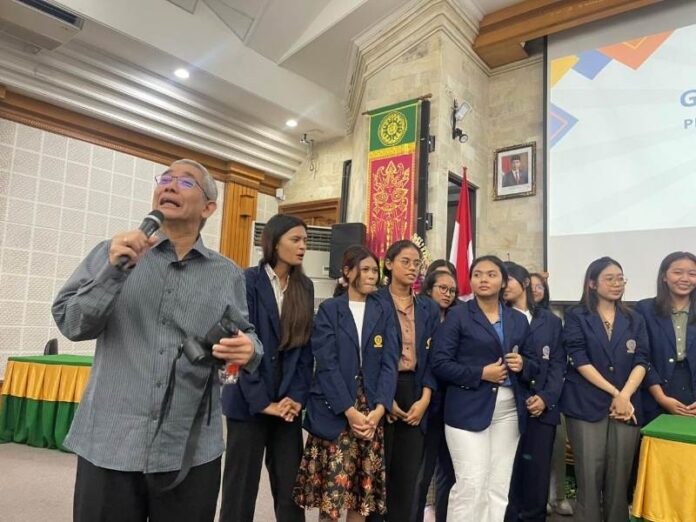 Kegiatan Pembelajaran Program Merdeka Belajar Kampus Merdeka (Mbkm) Wirausaha Merdeka Angkatan 3 Universitas Udayana, di Gedung Fakultas Kedokteran Unud