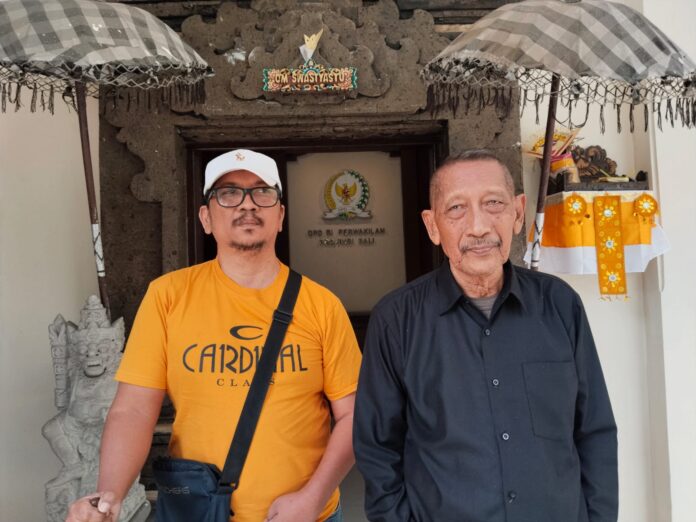 Putra sulung pahlawan I Gusti Ngurah Rai yang juga Pembina Koperasi Jasa Karyawan Angkasa (Kokapura), I Gusti Ngurah Gede Yudana mesadu (mengadu) ke Kantor DPD RI Perwakilan Bali, pada Senin (6/1/2025)