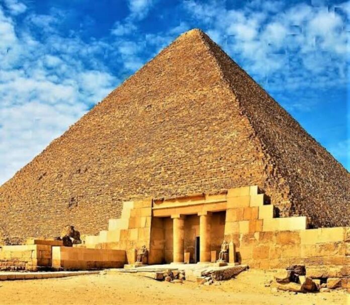 Piramida Giza di Mesir