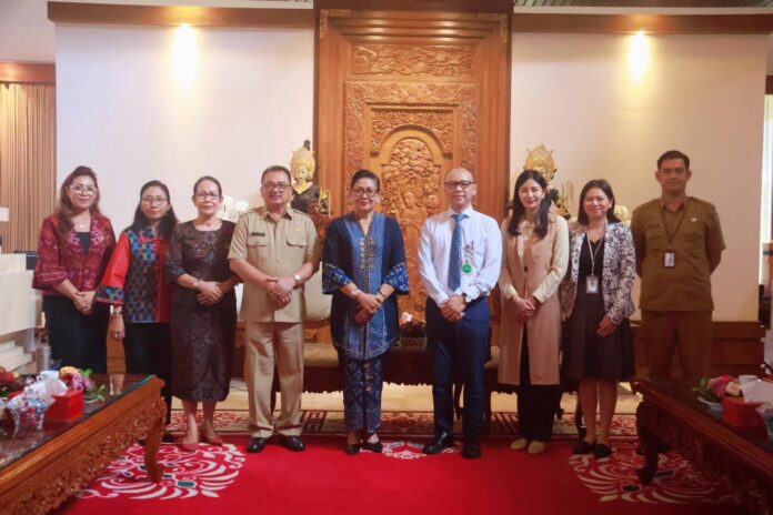 Pertemuan Advisor Kantor Perwakilan Bank Indonesia Provinsi Bali dan Ketua Dekranasda Provinsi Bali, yang berlangsung di Jaya Sabha Rumah Jabatan Gubernur Bali, Senin (10/3/2025)