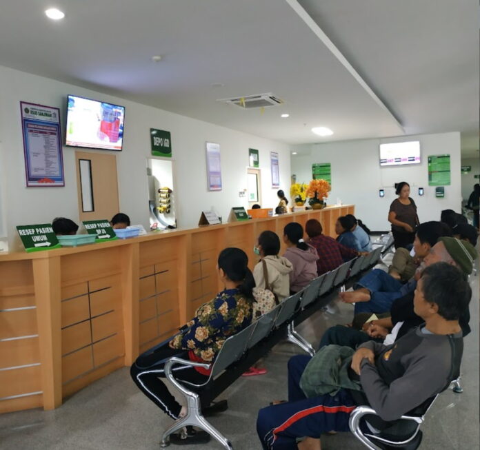 Ruang tunggu pengambilan obat di RS Sanjiwani Gianyar