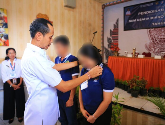 Pelatihan keterampilan kewirausahaan yang dibuka oleh Wakil Bupati Klungkung, Tjokorda Gde Surya Putra mewakili Bupati Klungkung, Rabu (7/5/2025)