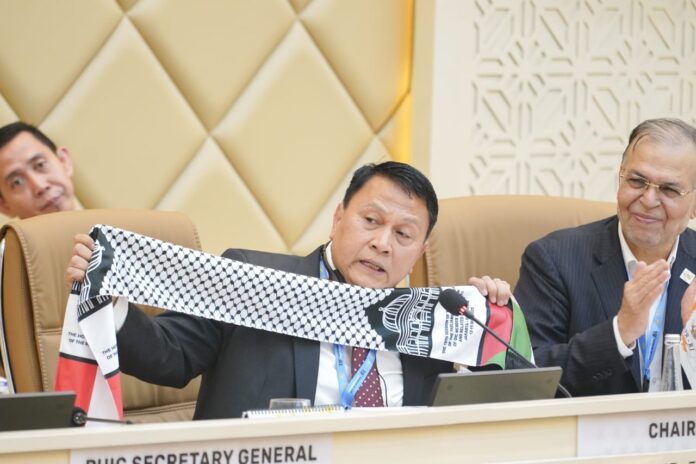 Ketua Badan Kerja Sama Antar Parlemen (BKSAP) DPR RI Mardani Ali Sera saat memimpin Sidang Komite Eksekutif ke-53 Uni Parlemen Negara Anggota OKI (PUIC) atau Parliamentary Union of the OIC Member States (PUIC) ke-19 di Gedung DPR, Kompleks Parlemen, Senayan, Jakarta, Senin (12/5/2025). (Foto: DPR RI)