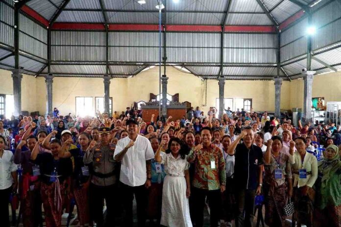DPR RI bersama mitra kerja Badan Gizi Nasional (BGN) bertempat di GOR Desa Patas Gilimanuk, Buleleng