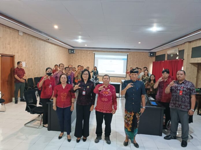 Komisi Informasi Provinsi Bali bersama Dinas Komunikasi, Informatika, dan Persandian Kabupaten Bangli sebagai PPID Utama melakukan kegiatan Monitoring dan Evaluasi (Monev) Keterbukaan Informasi Publik di Ruang Rapat Krisna, Selasa (29/7/2025)