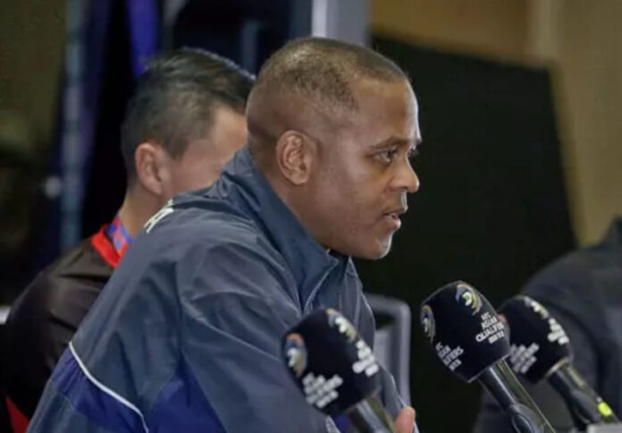 Keterangan foto: Pelatih Timnas Indonesia Patrick Kluivert saat memberikan keterangan kepada media. Foto: Joanito De Saojoao/Berita Satu