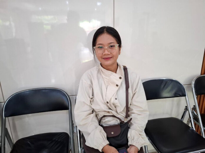 Peserta Program Jaminan Kesehatan Nasional (JKN), Dewi Pitriani
