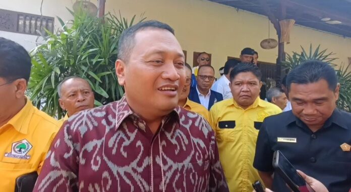 Bupati Gianyar sekaligus Ketua DPC PDIP Kabupaten Gianyar, I Made Mahayastra