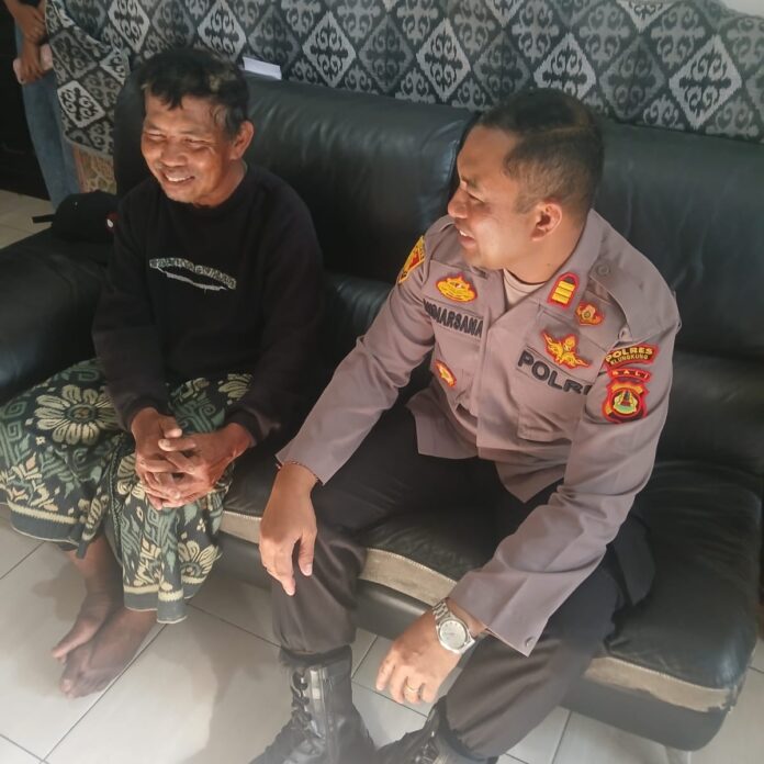 Pedagang lumpia asal Klungkung, I Wayan Budiarta, yang sempat dilaporkan hilang akhirnya ditemukan selamat di Denpasar