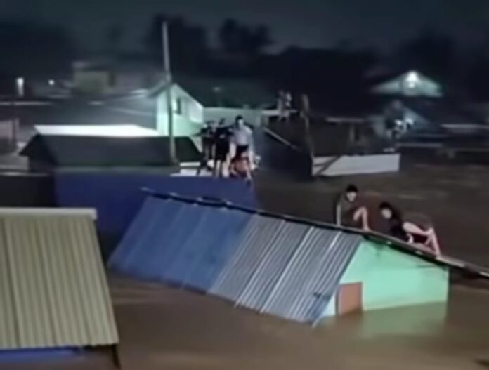 Banjir bandang dan tanah longsor yang melanda sejumlah wilayah di Provinsi Sumatera Utara. (Foto: Instagram)