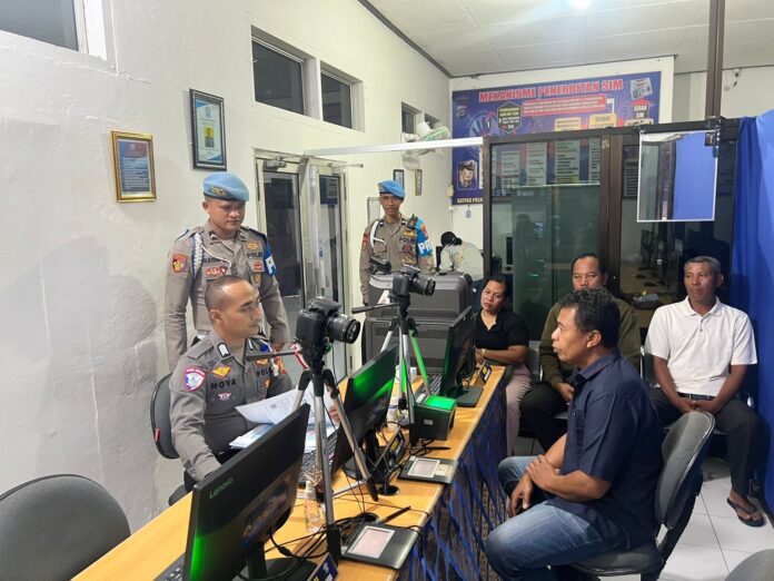 Sipropam Polres Klungkung melaksanakan kegiatan pengawasan dan pengendalian internal terhadap sejumlah unit pelayanan publik di lingkungan Polres Klungkung