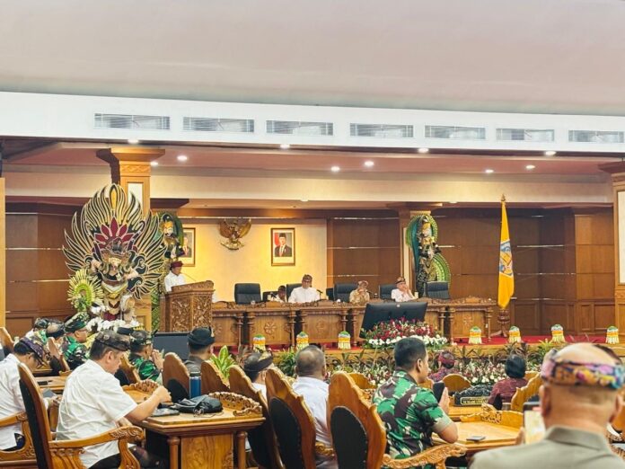 Pelaksanaan Sidang Paripurna DPRD Provinsi Bali ke-28 tahun sidang 2025-2026, yang bertempat di Ruang Sidang Utama gedung DPRD Provinsi Bali