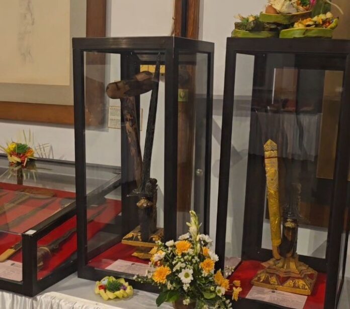 Seratus bilah keris kuno dipamerkan di Museum Semarajaya bertepatan dengan Hari Puputan Klungkung