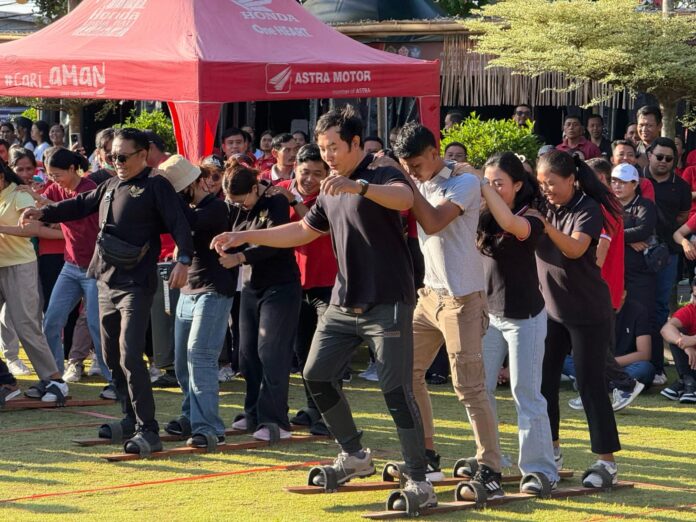 Perayaan Hari Ulang Tahun (HUT) ke-255 Kota Gianyar berlangsung meriah dengan digelarnya berbagai lomba olahraga tradisional yang melibatkan seluruh Perangkat Daerah (PD) di Alun-alun Kota Gianyar, Selasa (7/4/2026)