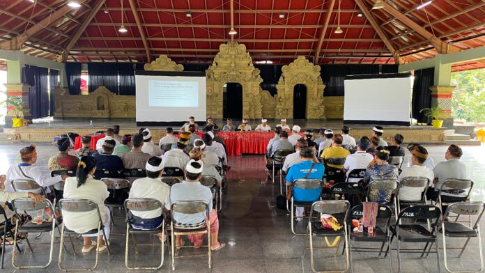 Rapat Pleno Yayasan Giri Taman Sari (YGTS) Pura Parahyangan Agung Jagatkartta (PAJK) atau Pura Gunung Salak di Wantilan PAJK, Bogor, Minggu (26/4/2026). (Foto: SDHD Bekasi)