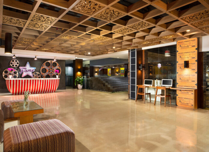 Fame Hotel Sunset Road hadir sebagai salah satu pilihan hotel yang mengedepankan kenyamanan, gaya, dan kemudahan akses bagi para wisatawan