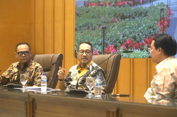 Diskusi Forum Legislasi dengan tema 