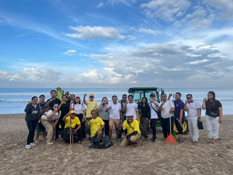Rayakan Hari Buruh dengan Cara Berbeda: Aksi Bersih Pantai Legian oleh Fame Hotel Sunset Road & Bumi Kita Nusantara