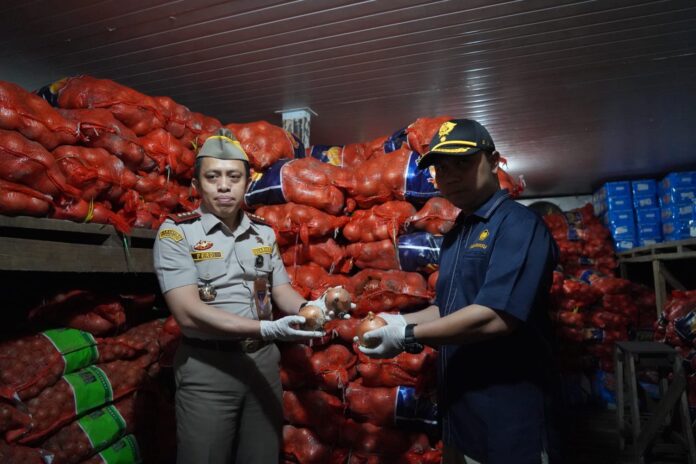 Badan Karantina Indonesia (Barantin) akan segera melakukan tindakan karantina pemusnahan terhadap 42 ton produk pangan ilegal dari China dan Belanda yang masuk melalui jalur Kalimantan.