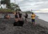 Diduga Sakit Mendadak, Warga Keramas MD di Pantai Pering Nampak tubuh pria asal Keramas tergeletak diatas pasir Pantai Pering. Korban diduga MD mendadak saat jogging
