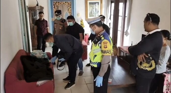 Polisi mendatangi lokasi bule Inggris yang MD di salah satu villa di Ubud