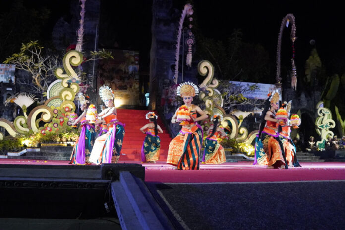 Lomba Gong Kebyar Anak-anak serangkaian HUT ke-131 Kota Negara dan HUT ke-81 RI yang berlangsung di Panggung Arda Candra Pura Jagatnatha